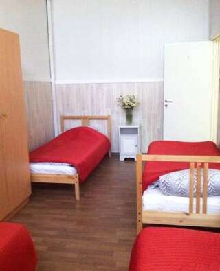 Гостиница Hostel Fort Екатеринбург Односпальная кровать в общем номере-4