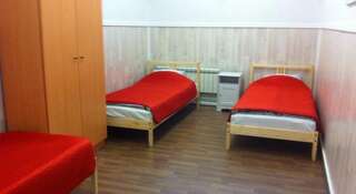 Гостиница Hostel Fort Екатеринбург Односпальная кровать в общем номере-1
